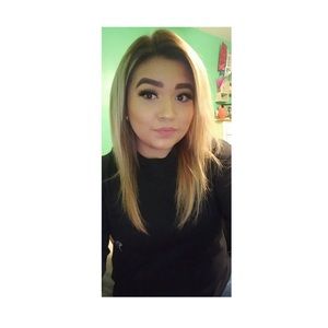 Meet your Posher, Stephanie